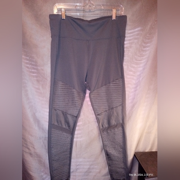 Justice active high waist plus size yoga pants - Picture 1 of 3
